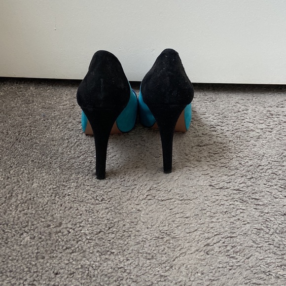 BCBG blue and black suede heels - Picture 2 of 6